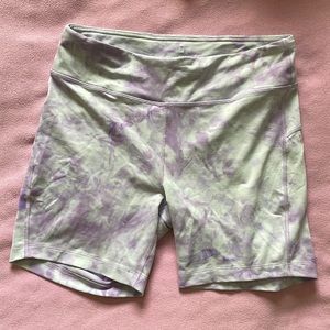 Outdoor Voices 6” Short